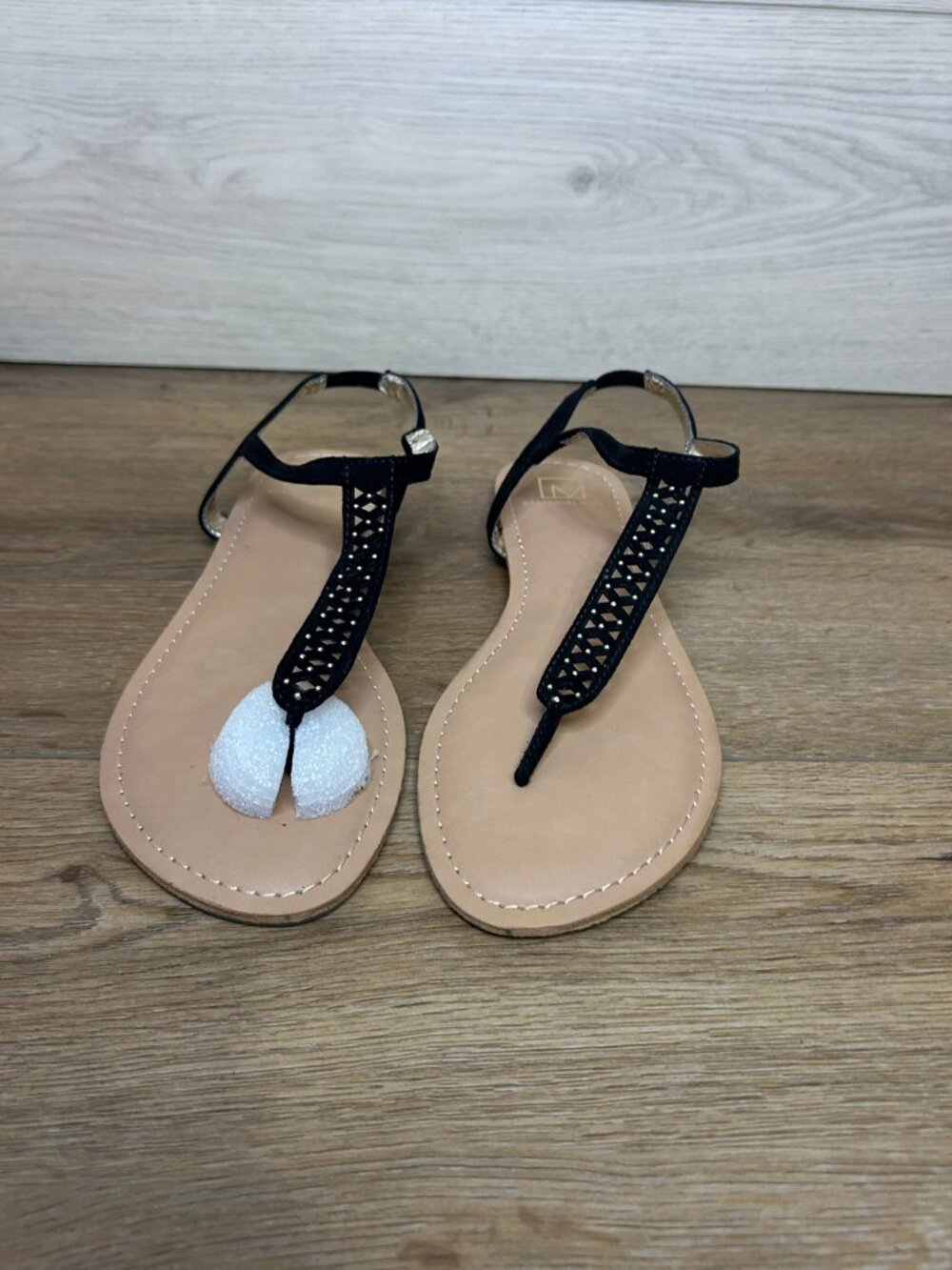 Material Girl MROESIA Thong Sandals Black Size 7.5M